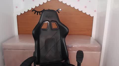 CARLYE   online show from 13, 11, 2025