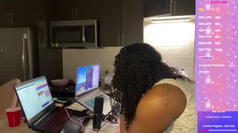 Snapshot of carmencash_ chatting on 20, 6, 2026 Carmen Cash online show from 20, 6, 2026