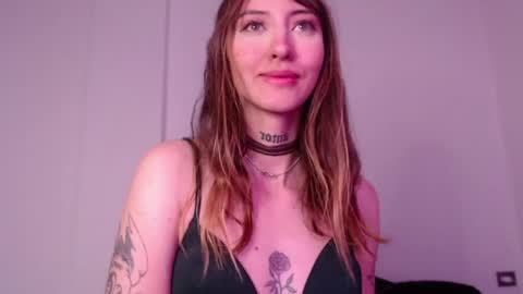 Snapshot of carmennrusso chatting on 1, 6, 2026 carmennrusso online show from 1, 6, 2026