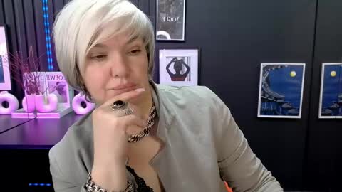 Snapshot of carmensoft chatting on 4, 5, 2026 Carmen online show from 4, 5, 2026