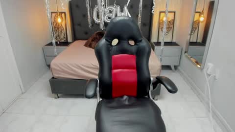 CARMILA online show from 13, 4, 2026