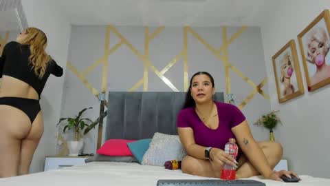 Caroline online show from 11, 4, 2026