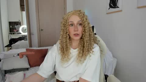 carol_may_ online show from 15, 5, 2026