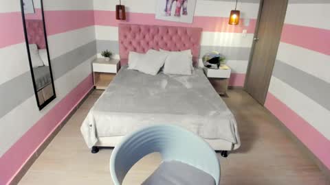 Snapshot of carol_pinter chatting on 18, 1, 2025 Carol online show from 18, 1, 2025