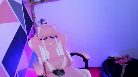 Snapshot of carol_pinter chatting on 6, 1, 2026 Carol online show from 6, 1, 2026