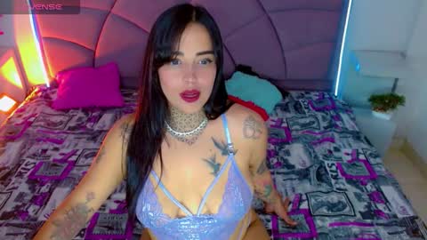 Carolaine01 online show from 4, 10, 2025