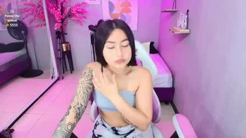 Snapshot of carolina_cherry chatting on 6, 5, 2026 CAROLINA. online show from 6, 5, 2026