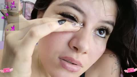Snapshot of carolina_latinlady chatting on 17, 4, 2026 Carolina online show from 17, 4, 2026