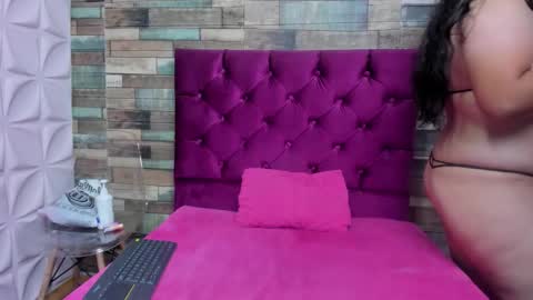 Snapshot of carolina_lenon chatting on 27, 2, 2026 Angie Carolina online show from 27, 2, 2026