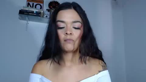 CarolinaM online show from 9, 9, 2025