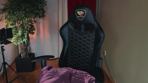 Mira online show from 16, 9, 2025