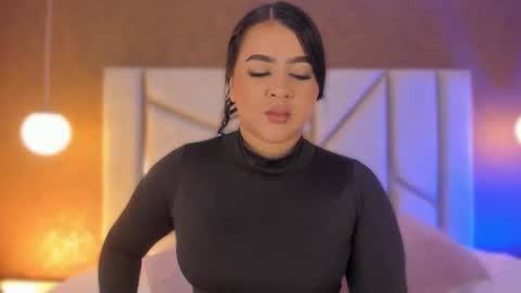 Snapshot of carolinaa_suarez chatting on 11, 10, 2025 carolinaa_suarez online show from 11, 10, 2025