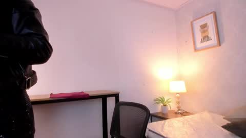  Caroline  online show from 24, 3, 2026