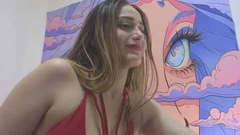 Snapshot of caroline_hernandes chatting on 9, 7, 2026 Carolina online show from 9, 7, 2026
