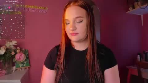 Snapshot of caroline_kiparis chatting on 7, 7, 2026 Caro online show from 7, 7, 2026