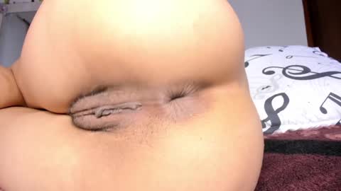 Snapshot of caroline_m8 chatting on 5, 1, 2025 CAROLINE online show from 5, 1, 2025