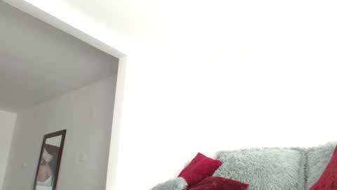 caroline online show from 21, 12, 2025