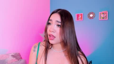 CarolineeGarcia online show from 22, 2, 2025