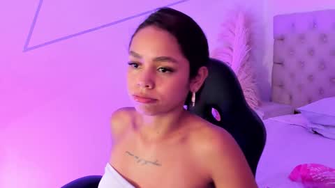 Snapshot of carolinefyre chatting on 9, 3, 2026 Caroline online show from 9, 3, 2026