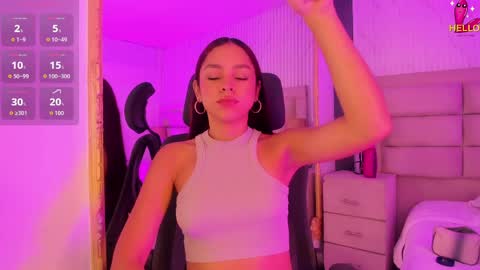 Snapshot of carolinefyre chatting on 31, 3, 2026 Caroline online show from 31, 3, 2026