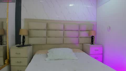 Snapshot of carolinefyre chatting on 2, 4, 2026 Caroline online show from 2, 4, 2026