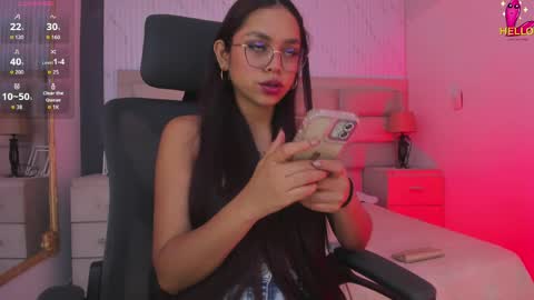 Snapshot of carolinefyre chatting on 10, 4, 2026 Caroline online show from 10, 4, 2026
