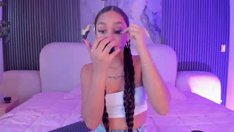 Snapshot of carolinefyre chatting on 26, 4, 2026 Caroline online show from 26, 4, 2026