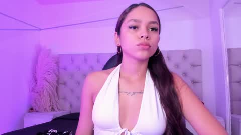 Snapshot of carolinefyre chatting on 3, 5, 2026 Caroline online show from 3, 5, 2026