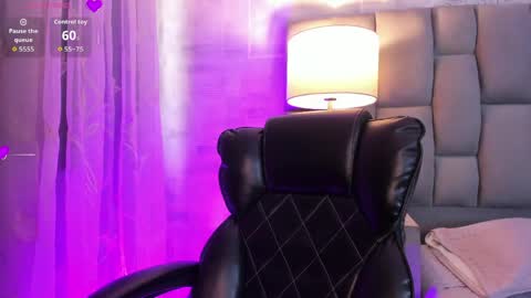 Snapshot of carolinefyre chatting on 11, 5, 2026 Caroline online show from 11, 5, 2026