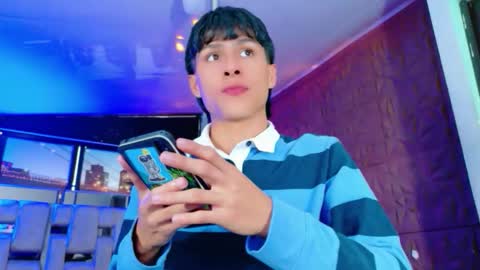 Snapshot of carolinejesh chatting on 2, 2, 2026 carolinejesh online show from 2, 2, 2026