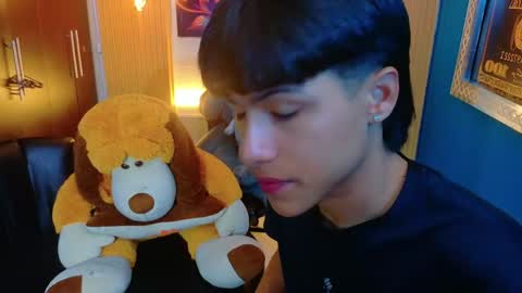 carolinejesh online show from 24, 3, 2026