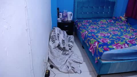 Carolinhe  online show from 21, 2, 2026