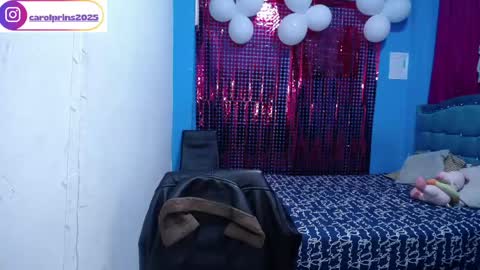 Carolinhe  online show from 15, 4, 2026