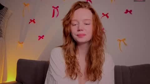 Snapshot of carolinnk chatting on 16, 4, 2026 Caro online show from 16, 4, 2026