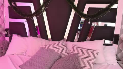 Caro Gmez  online show from 10, 1, 2025