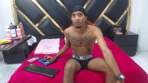 Snapshot of caroyandy3 chatting on 29, 11, 2025 caro y andy online show from 29, 11, 2025