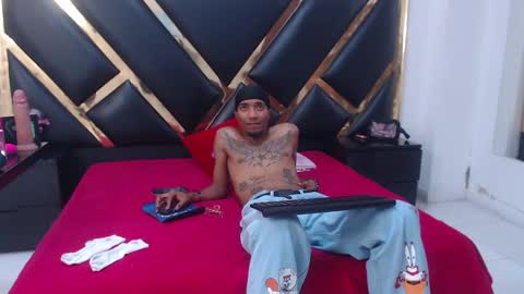 Snapshot of caroyandy3 chatting on 3, 12, 2025 caro y andy online show from 3, 12, 2025