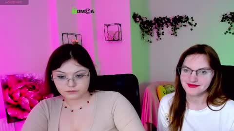 Snapshot of casey_meow_ chatting on 19, 6, 2026 casey_meow_ online show from 19, 6, 2026