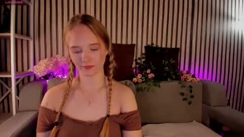 Casey sweeet online show from 18, 5, 2026