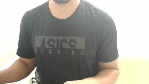 Snapshot of cashmastermuscle77 chatting on 4, 2, 2025 cashmastermuscle77 online show from 4, 2, 2025