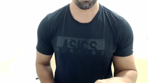 Snapshot of cashmastermuscle77 chatting on 9, 7, 2026 cashmastermuscle77 online show from 9, 7, 2026