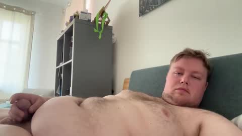 Snapshot of casparyflorian51 chatting on 9, 4, 2026 casparyflorian51 online show from 9, 4, 2026
