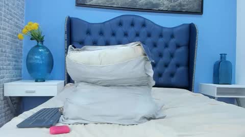 Snapshot of casper_white_ chatting on 3, 10, 2025 casper_white_ online show from 3, 10, 2025