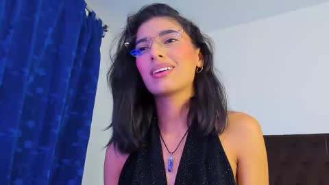 Snapshot of casseydagger chatting on 8, 10, 2025 CASSEY online show from 8, 10, 2025