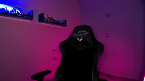 Seductress Cassia  FINDOM AND SADISM  NO NUDE online show from 18, 1, 2025