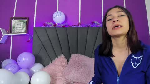 Snapshot of cassie_jones1 chatting on 28, 1, 2025 Cassie Jones online show from 28, 1, 2025