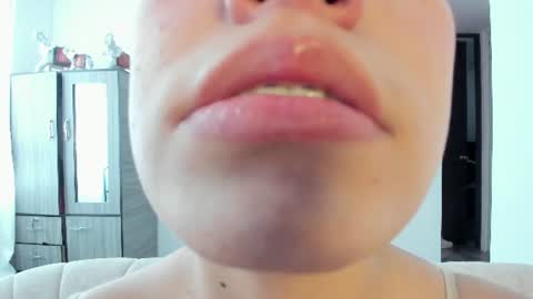 Snapshot of cassie_jones1 chatting on 7, 7, 2026 Cassie Jones online show from 7, 7, 2026