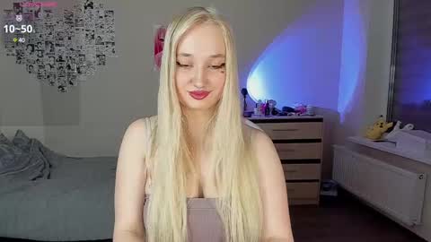 Snapshot of cassie_rosss chatting on 24, 2, 2025 Cassie Rosss online show from 24, 2, 2025