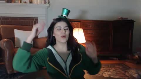 cassiealvarez online show from 18, 3, 2026