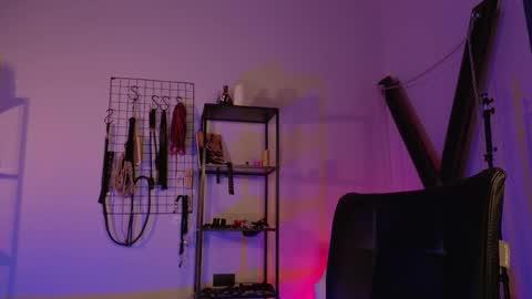Snapshot of cassiecool chatting on 31, 5, 2026 assie online show from 31, 5, 2026